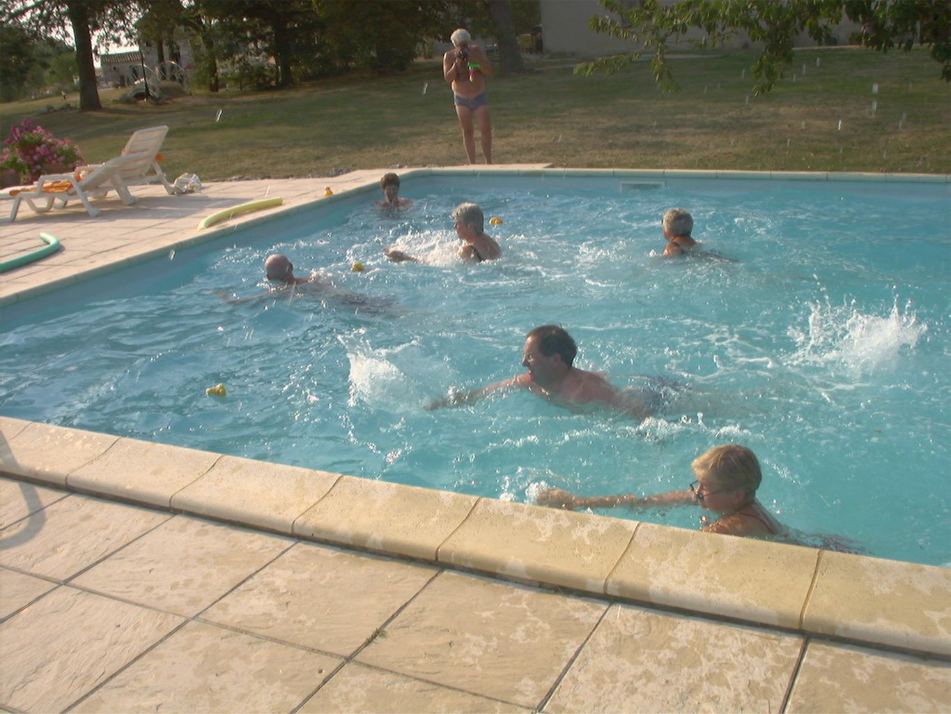 duck race swimming pool